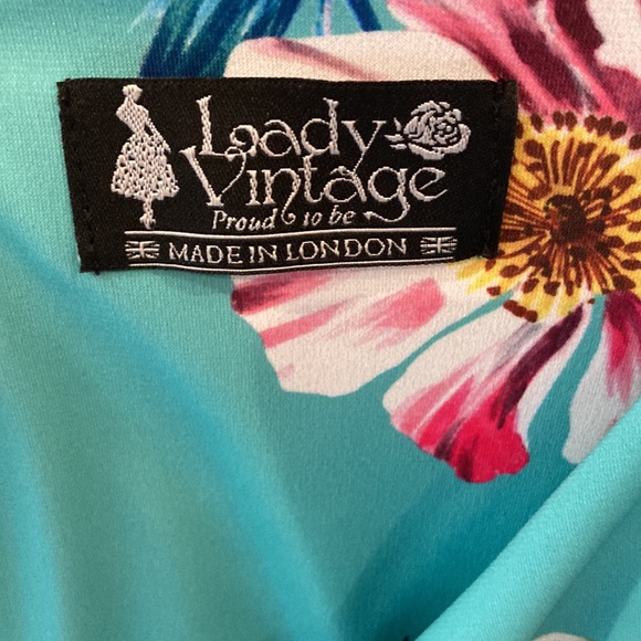 Tropical Dress - Picture 2 of 3